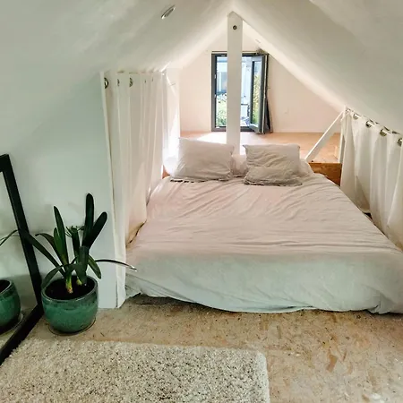 Holiday home Maison Atypique En Bois 2 Niveaux 7,5km Du Circuit 24h *