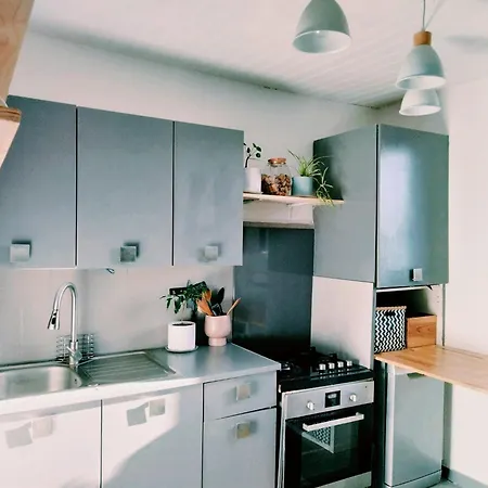 Maison Atypique En Bois 2 Niveaux 7,5km Du Circuit 24h Holiday home *