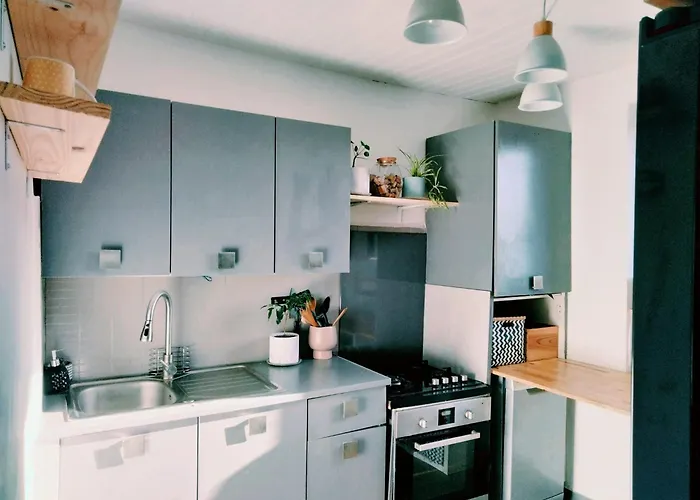 Maison Atypique En Bois 2 Niveaux 7,5km Du Circuit 24h Holiday home *