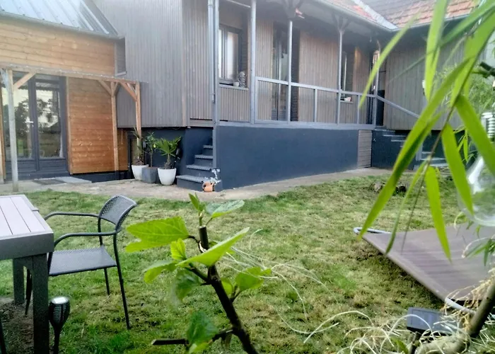 Maison Atypique En Bois 2 Niveaux 7,5km Du Circuit 24h Holiday home *